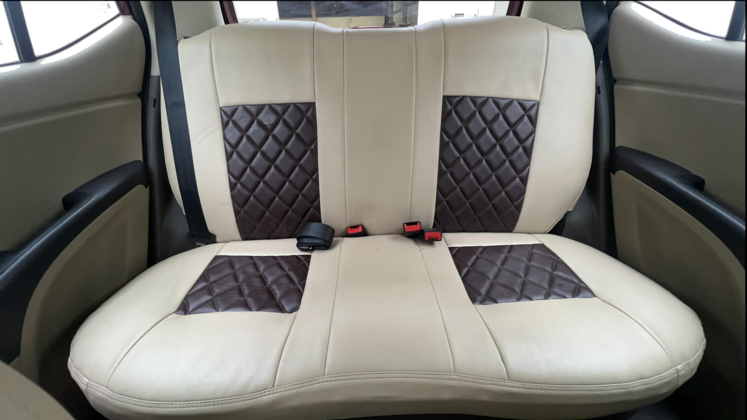 Used 2015 Hyundai i10 Sportz 1.1 iRDE2 Petrol Manual interior REAR SEAT CONDITION VIEW