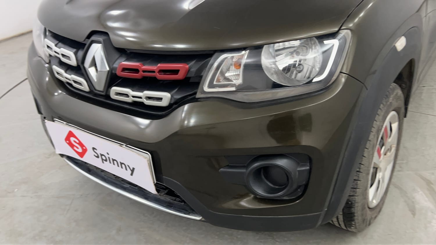 Used 2017 Renault Kwid RXL Live For More Edition Petrol Manual dents MINOR DENT