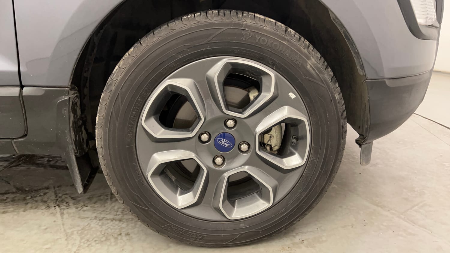 Used 2021 Ford EcoSport S MT 1.5 Ti-VCT Petrol Manual tyres RIGHT FRONT TYRE RIM VIEW