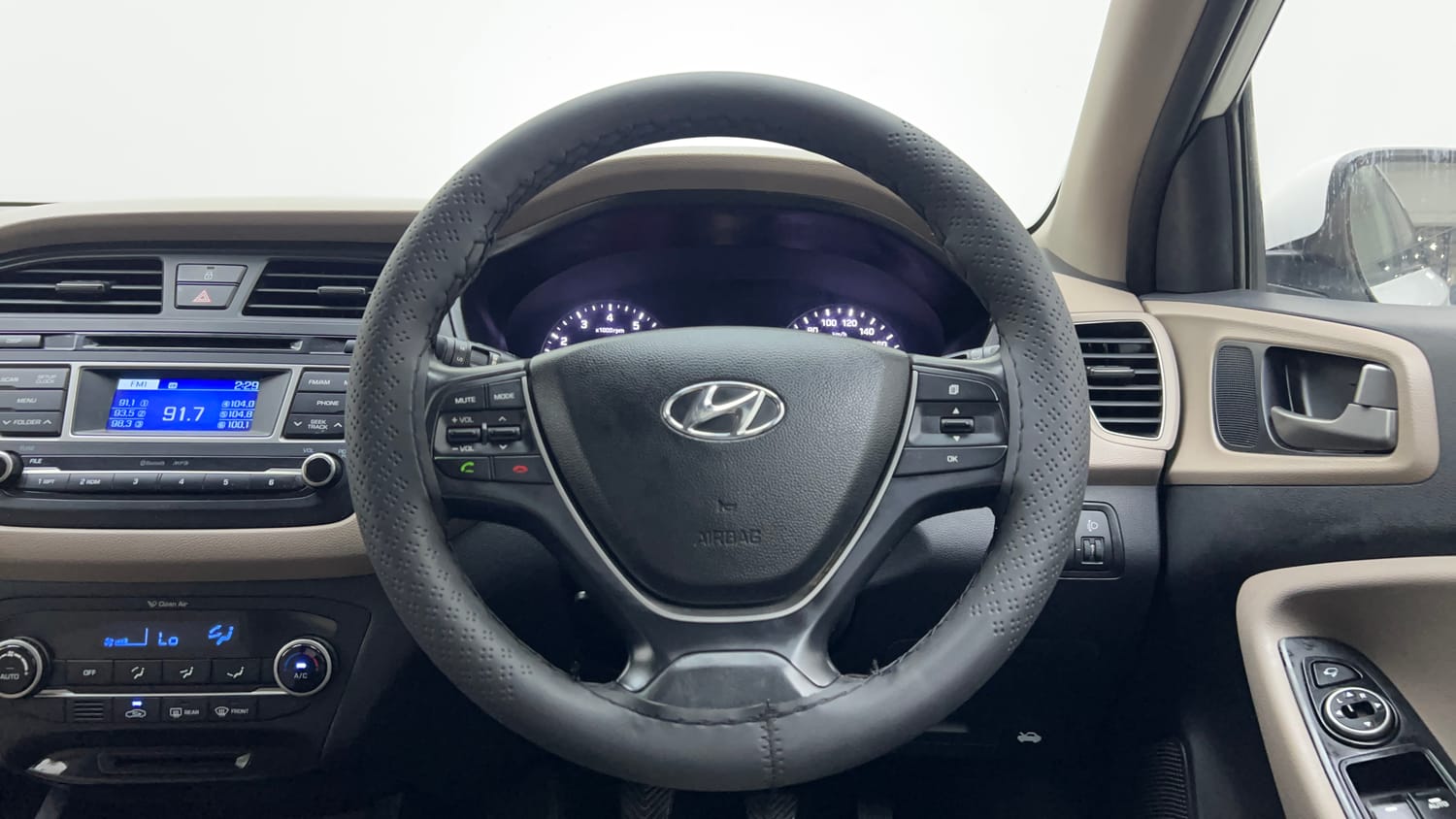 Used 2015 Hyundai Elite i20 Asta 1.2 Petrol Manual interior STEERING VIEW