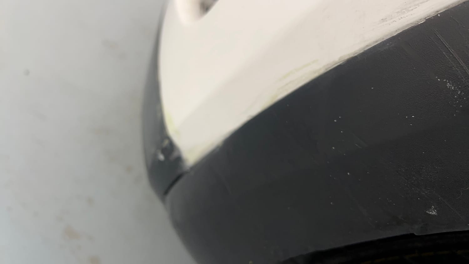 Used 2017 renault Kwid 1.0 RXT Anniversary Edition Petrol Manual dents MINOR SCRATCH