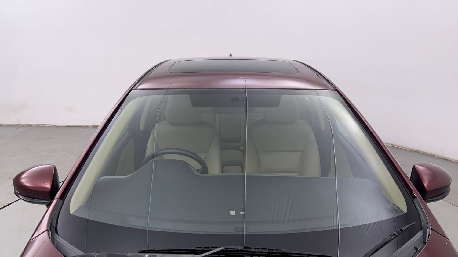 Used 2016 Honda City VX Petrol Manual exterior FRONT WINDSHIELD VIEW