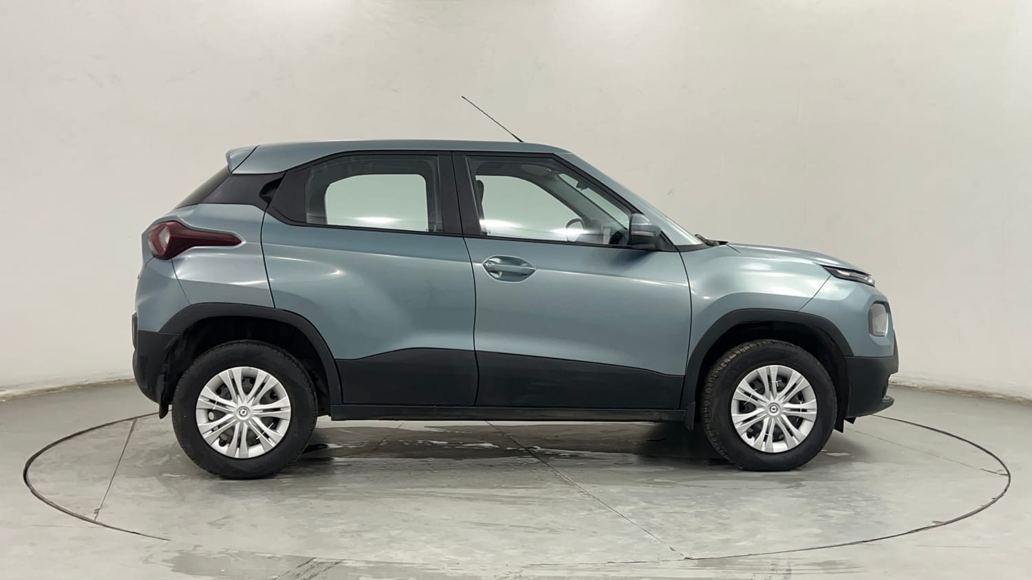 Used 2022 Tata Punch Adventure Rhythm Pack MT Petrol Manual exterior RIGHT SIDE VIEW