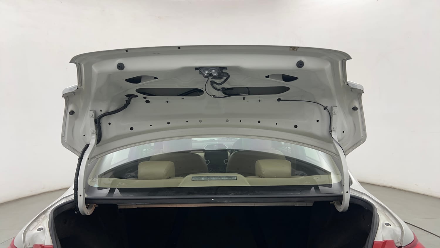 Used 2019 Maruti Suzuki Dzire VXi Petrol Manual interior DICKY DOOR OPEN VIEW
