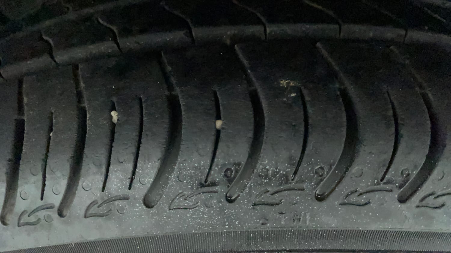 Used 2019 Hyundai Grand i10 Sportz 1.2 Kappa VTVT Petrol Manual tyres LEFT FRONT TYRE TREAD VIEW