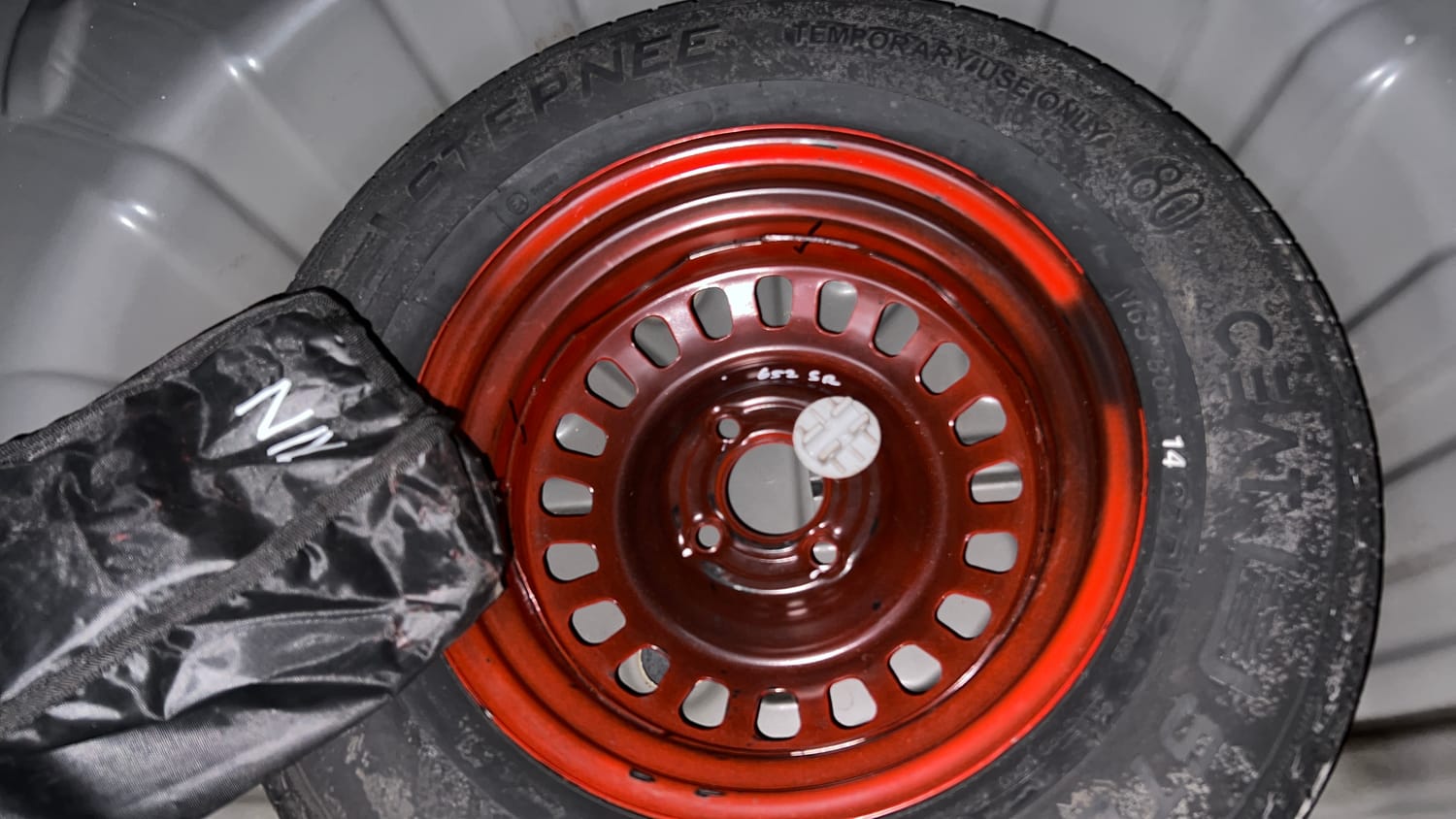 Used 2023 Renault Kiger RXT (O) AMT Petrol Automatic tyres SPARE TYRE VIEW