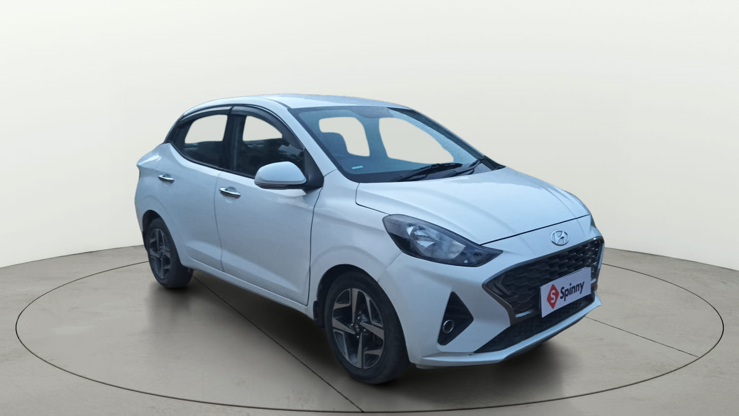 Used 2020 Hyundai Aura SX 1.2 Petrol Petrol Manual exterior RIGHT FRONT CORNER VIEW