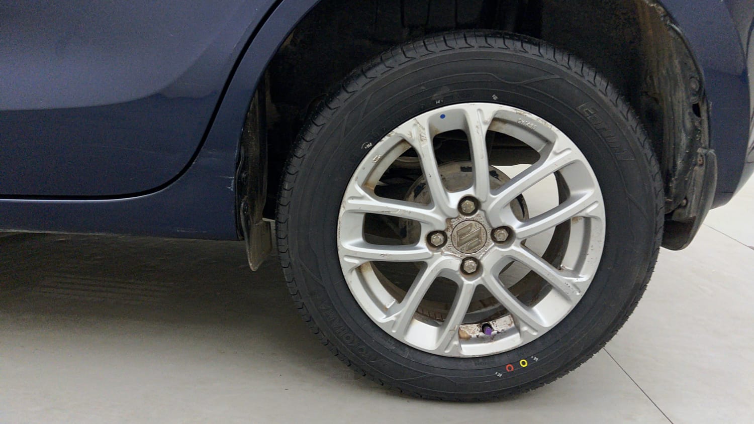 Used 2018 Maruti Suzuki Swift ZXi AMT Petrol Automatic tyres LEFT REAR TYRE RIM VIEW