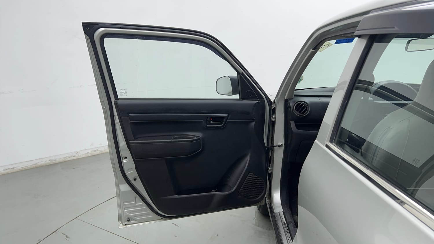 Used 2022 Maruti Suzuki S-Presso VXi (O) CNG Cng Manual interior LEFT FRONT DOOR OPEN VIEW