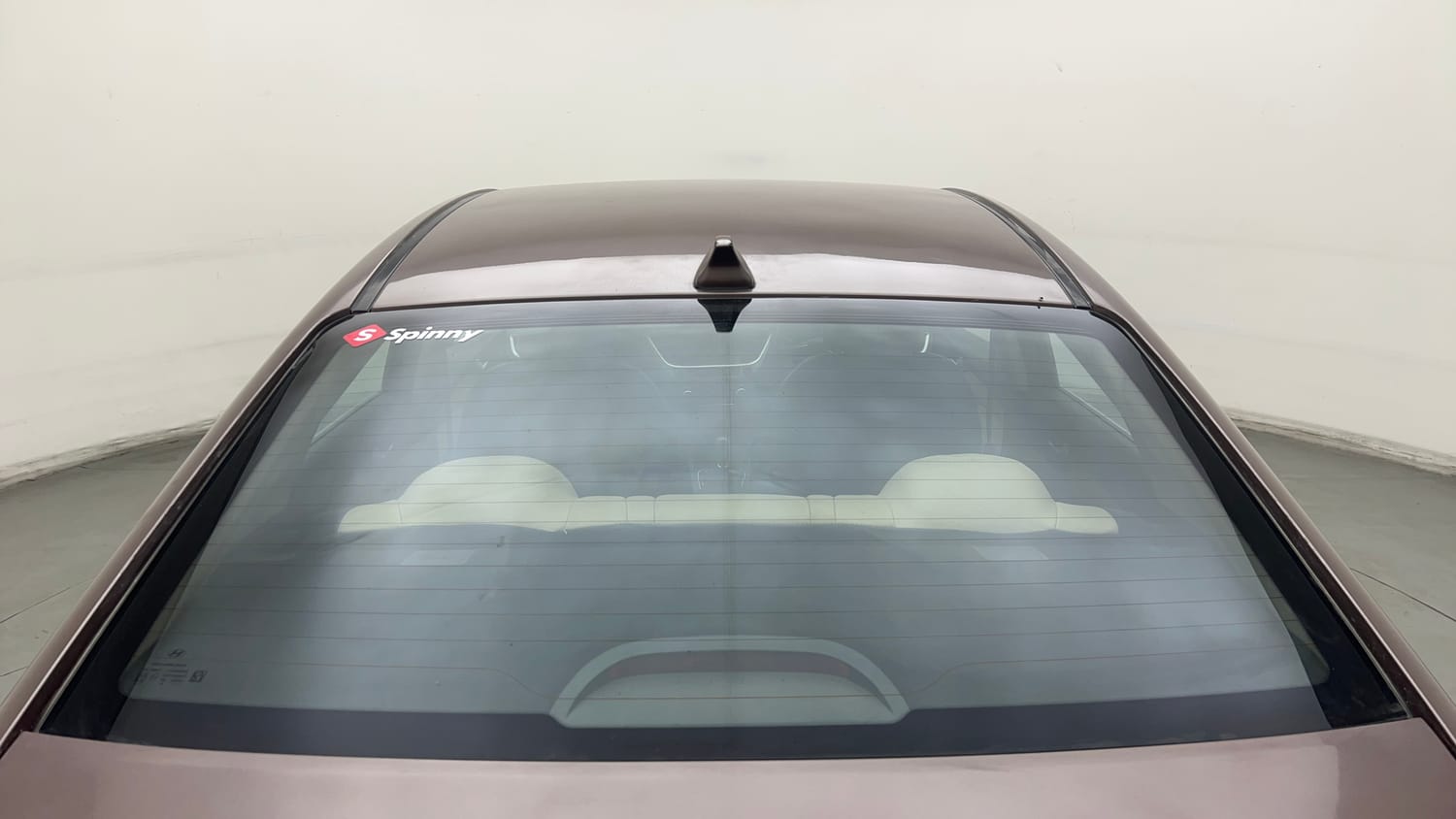 Used 2017 Hyundai Verna SX 1.6 VTVT Petrol Manual exterior BACK WINDSHIELD VIEW
