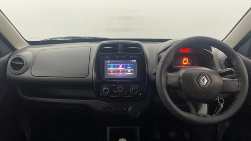 Used 2018 Renault Kwid RXT (O) 1.0 SCE Edition Petrol Manual interior DASHBOARD VIEW