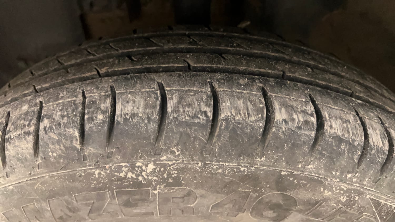 Used 2017 Renault Kwid RXL Live For More Edition Petrol Manual tyres LEFT FRONT TYRE TREAD VIEW