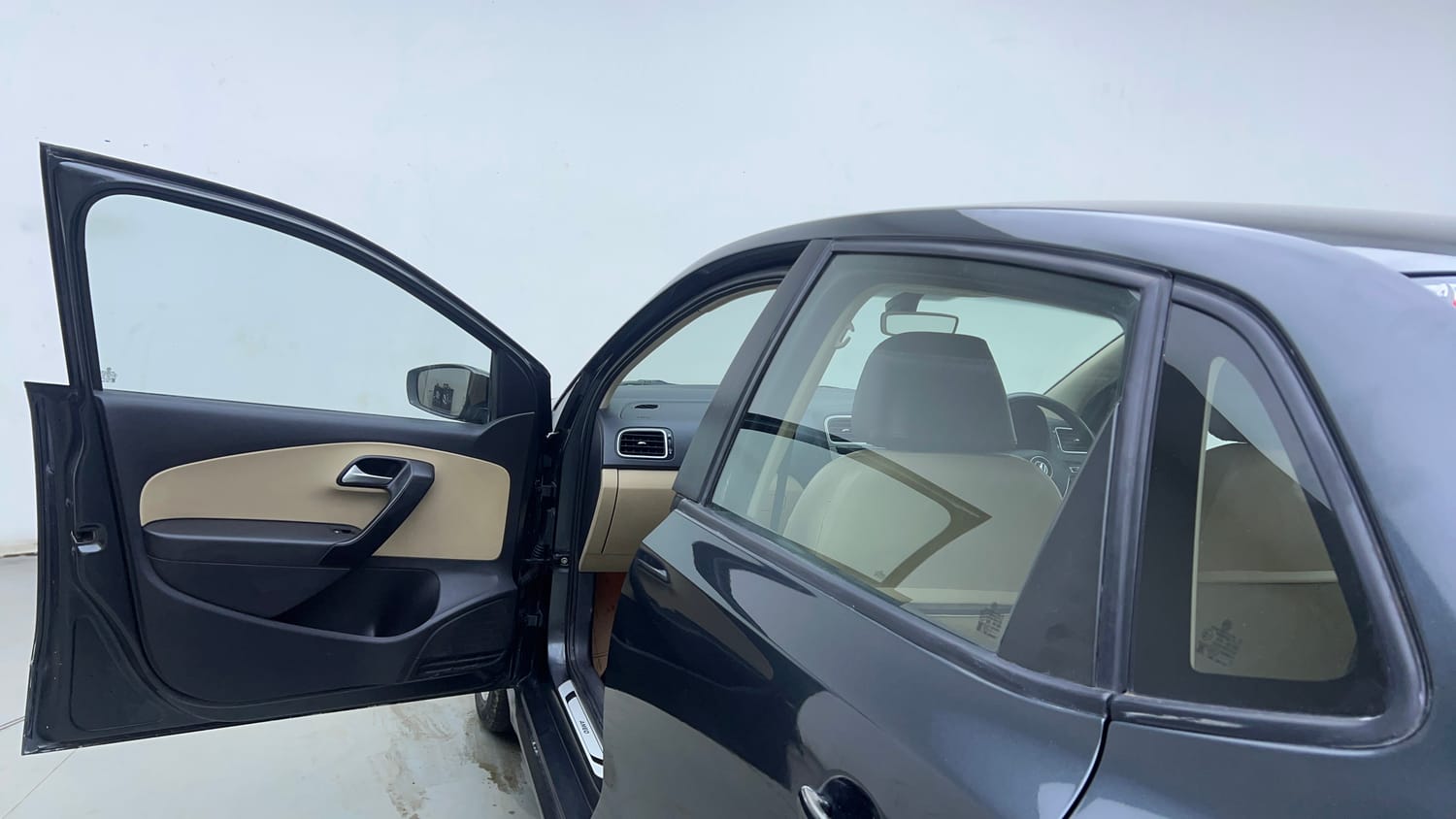 Used 2019 Volkswagen Ameo Highline Plus 1.5L (D) Diesel Manual interior LEFT FRONT DOOR OPEN VIEW