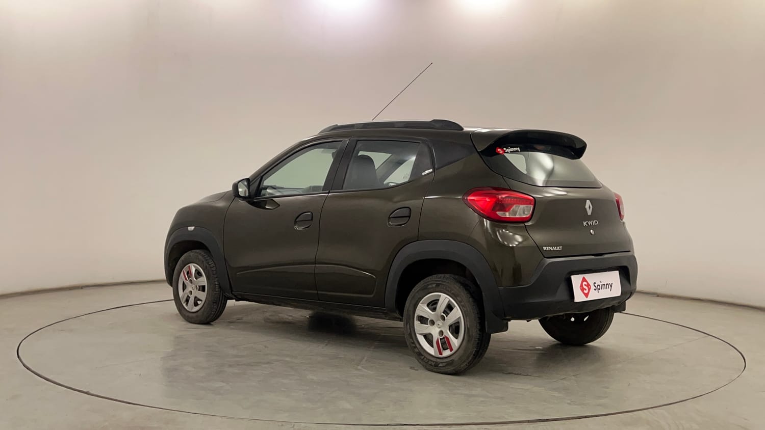 Used 2017 Renault Kwid RXL Live For More Edition Petrol Manual exterior LEFT REAR CORNER VIEW