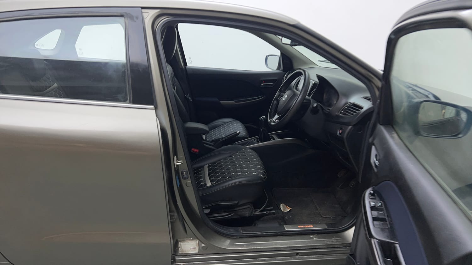 Used 2019 Maruti Suzuki Baleno Zeta Petrol Manual interior RIGHT SIDE FRONT DOOR CABIN VIEW