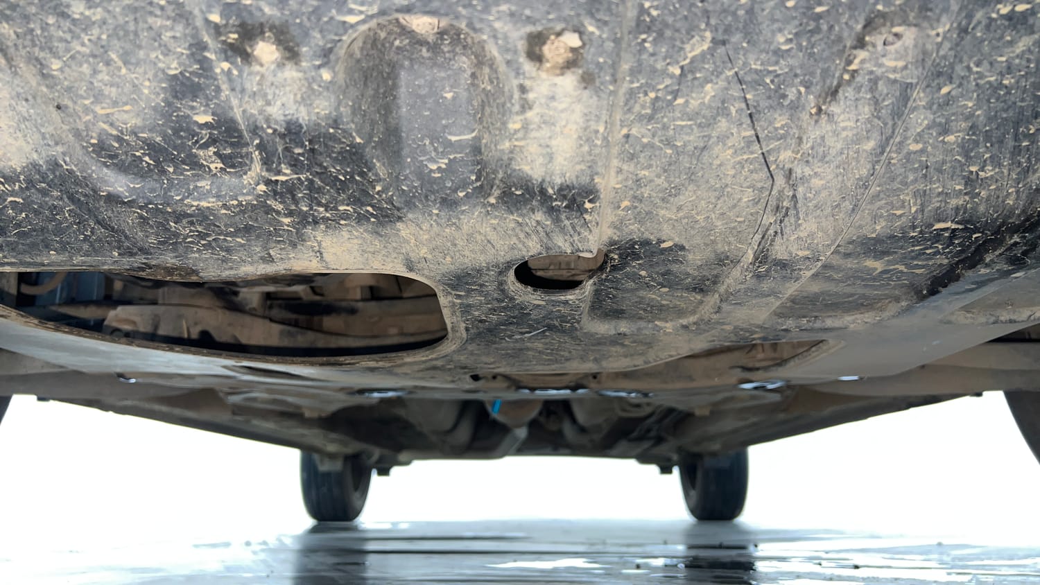 Used 2025 Hyundai Venue S Plus 1.2 Petrol MT Petrol Manual extra FRONT LEFT UNDERBODY VIEW