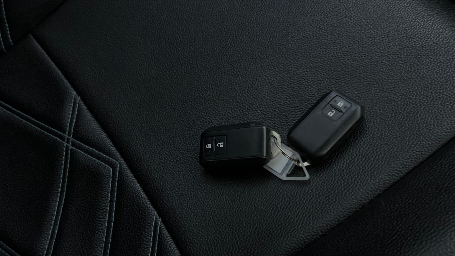 Used 2018 Maruti Suzuki Swift ZXi AMT Petrol Automatic extra CAR KEY VIEW
