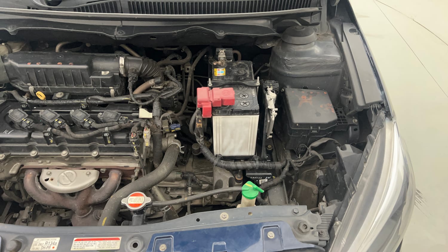 Used 2022 Maruti Suzuki Ciaz Zeta 1.5 Petrol Manual engine ENGINE LEFT SIDE VIEW