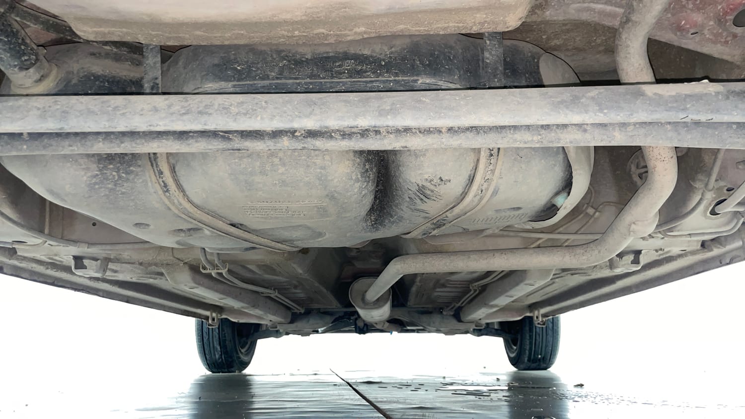 Used 2015 Maruti Suzuki Celerio VXi AMT Petrol Automatic extra REAR UNDERBODY VIEW (TAKEN FROM REAR)