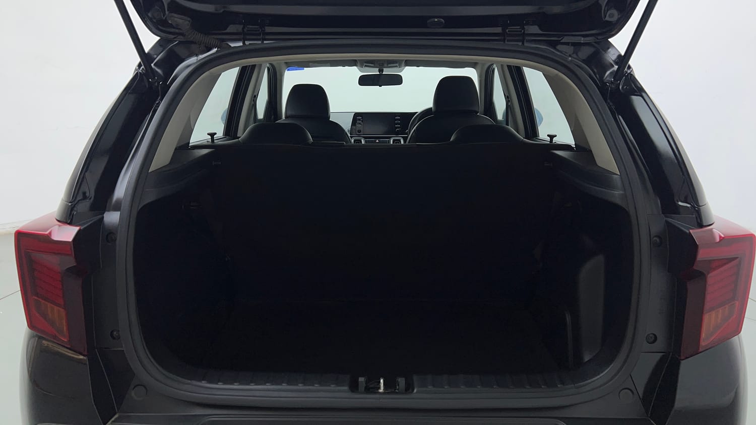 Used 2024 Kia Sonet HTK (O) 1.2 Petrol MT Petrol Manual interior DICKY INSIDE VIEW
