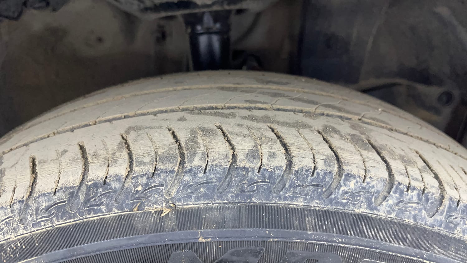Used 2018 Honda Amaze 1.2 VX i-VTEC Petrol Manual tyres RIGHT FRONT TYRE TREAD VIEW