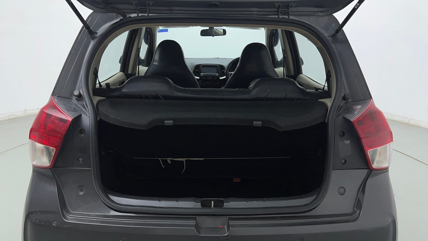 Used 2022 Hyundai Santro Sportz Petrol Manual interior DICKY INSIDE VIEW