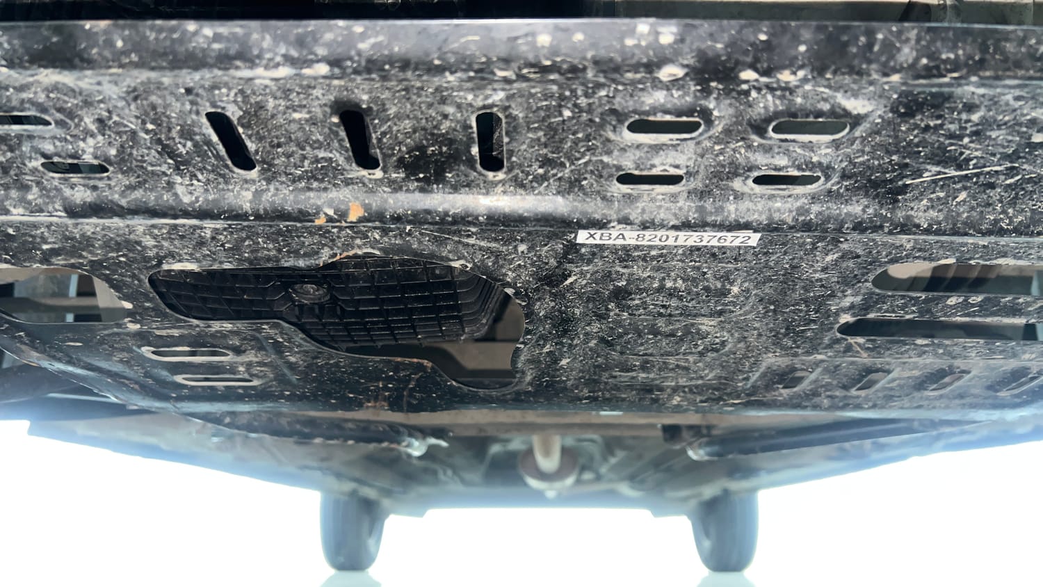 Used 2020 Renault Kwid RXT 1.0 Opt Petrol Manual extra FRONT LEFT UNDERBODY VIEW