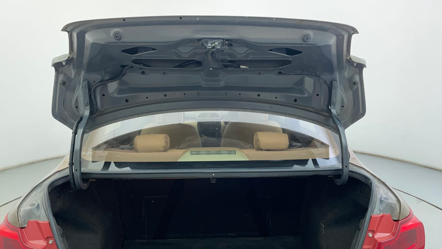 Used 2018 Maruti Suzuki Dzire VXi Petrol Automatic interior DICKY DOOR OPEN VIEW
