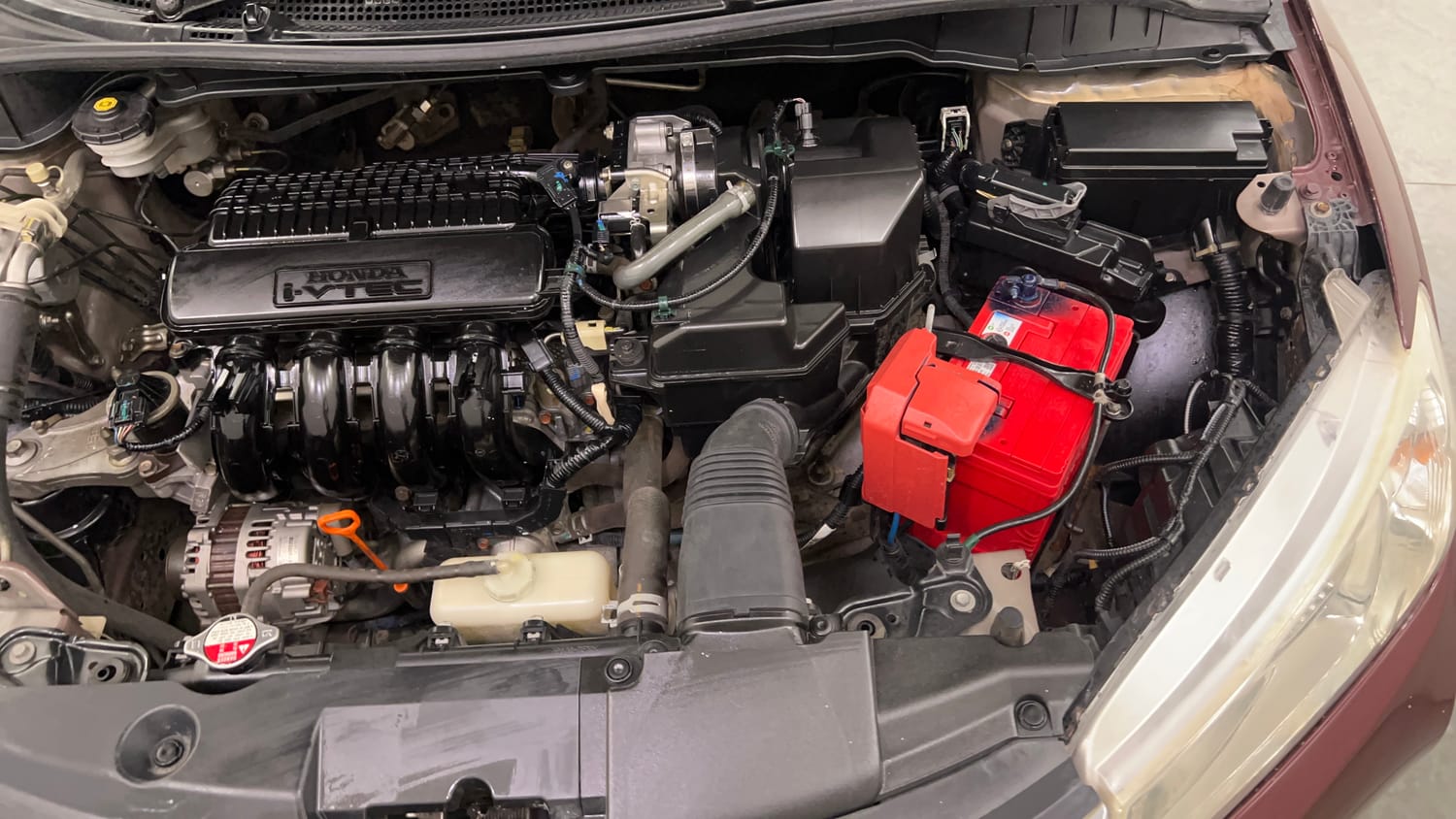 Used 2015 Honda City V Petrol Manual engine ENGINE LEFT SIDE VIEW