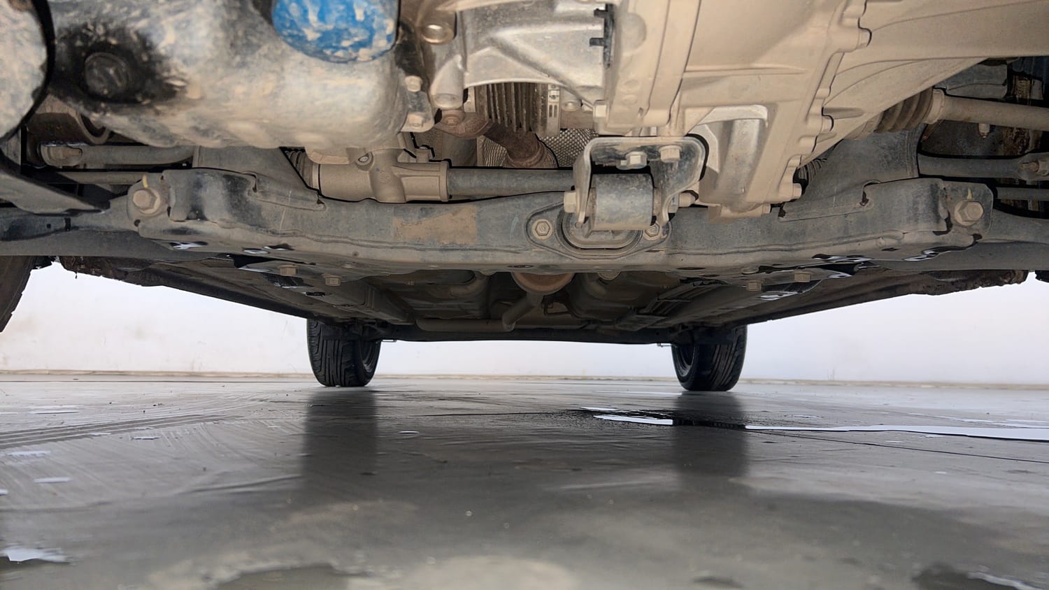 Used 2023 Hyundai Grand i10 Nios Sportz 1.2 Kappa VTVT Petrol Manual extra FRONT LEFT UNDERBODY VIEW