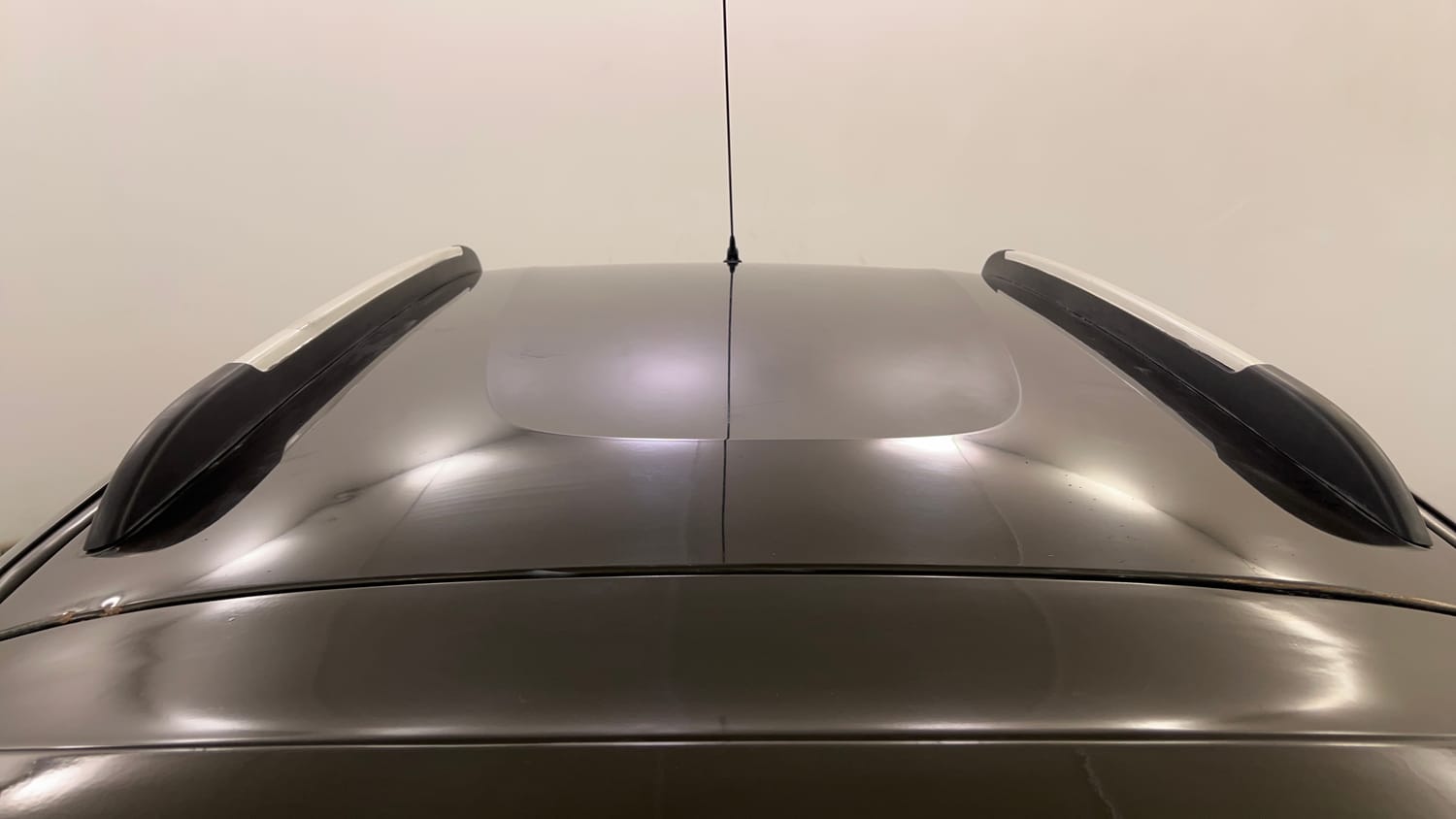 Used 2017 Renault Kwid RXL Live For More Edition Petrol Manual exterior EXTERIOR ROOF VIEW