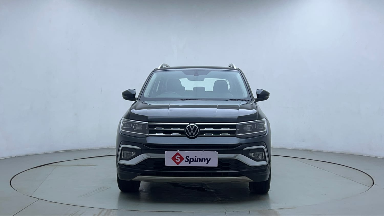 Used 2022 Volkswagen Taigun Topline 1.0 TSI AT Petrol Automatic exterior FRONT VIEW