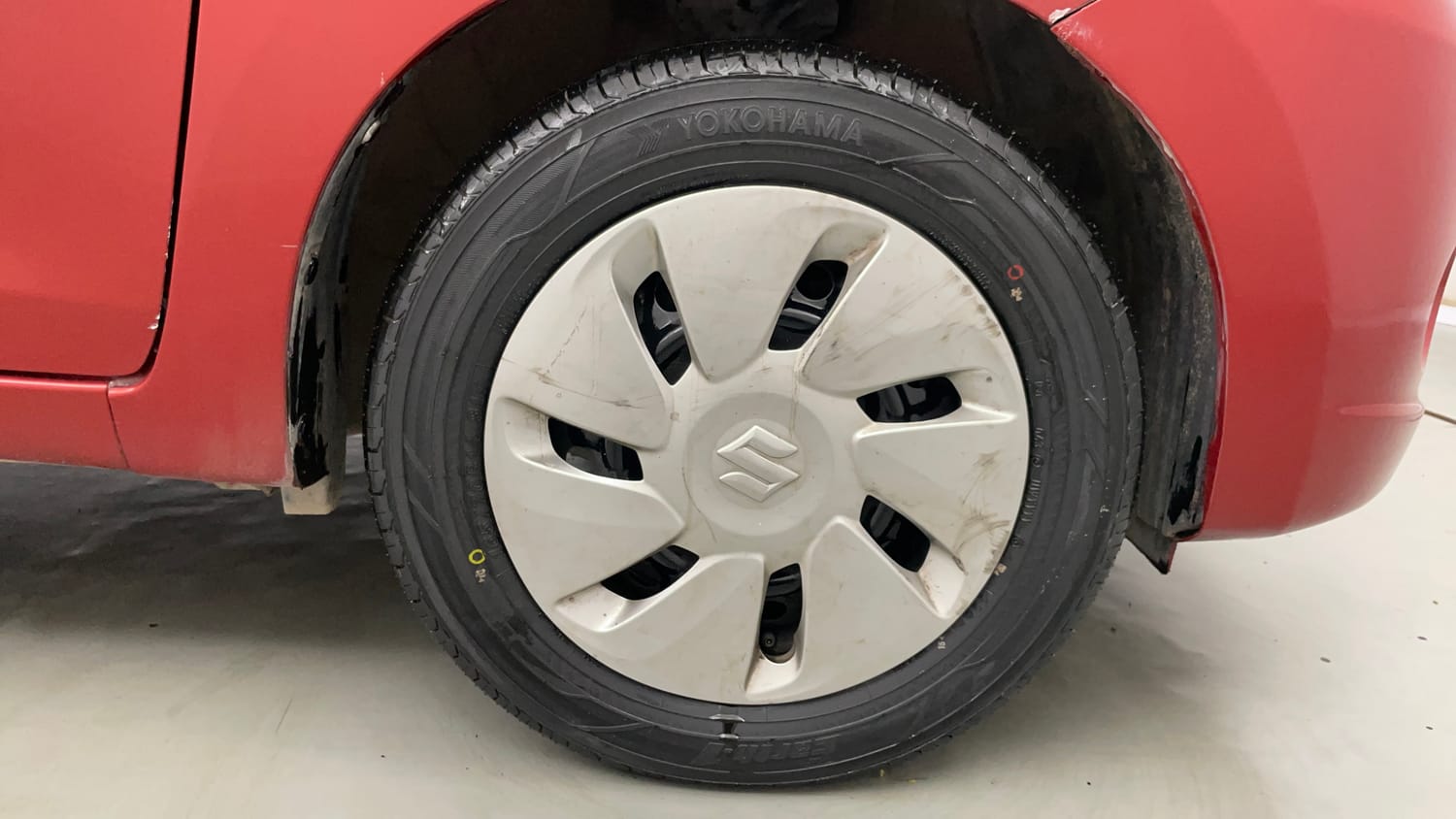 Used 2015 Maruti Suzuki Celerio VXi AMT Petrol Automatic tyres RIGHT FRONT TYRE RIM VIEW