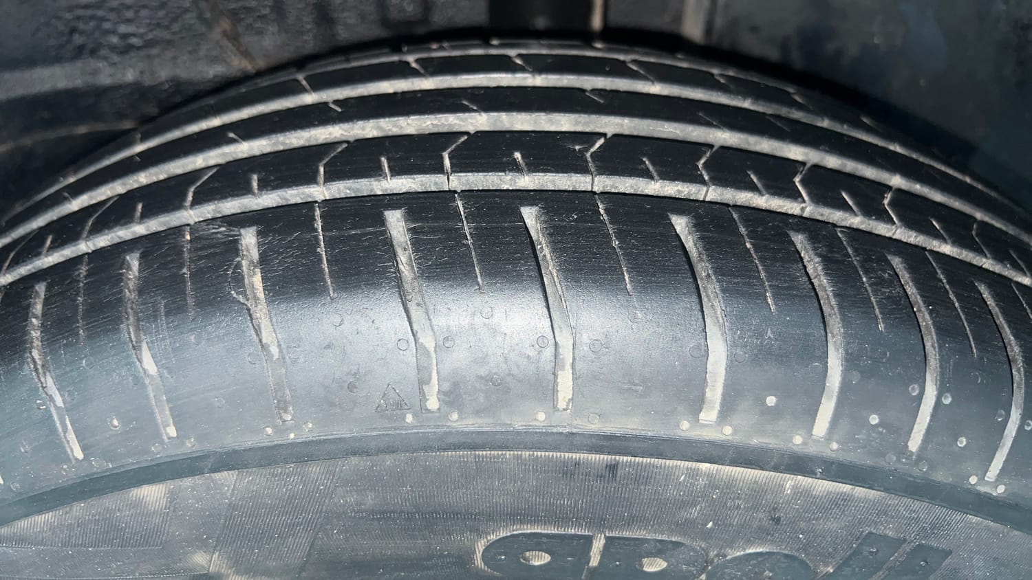 Used 2023 Tata Punch Adventure AMT Petrol Automatic tyres LEFT REAR TYRE TREAD VIEW