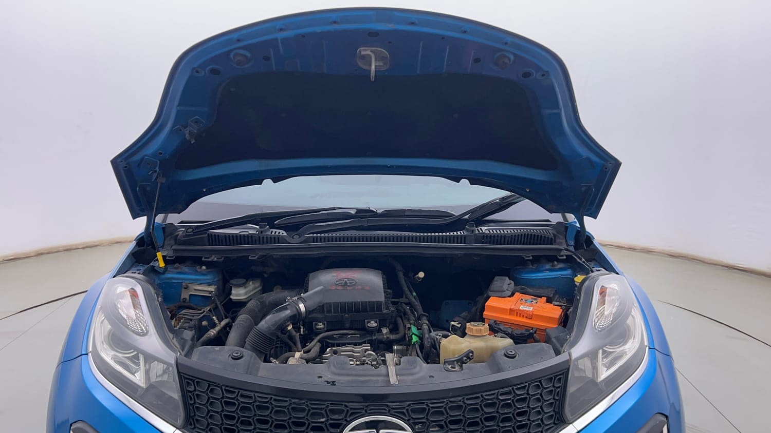 Used 2020 Tata Nexon XZA Plus (O) Petrol Automatic engine ENGINE & BONNET OPEN FRONT VIEW