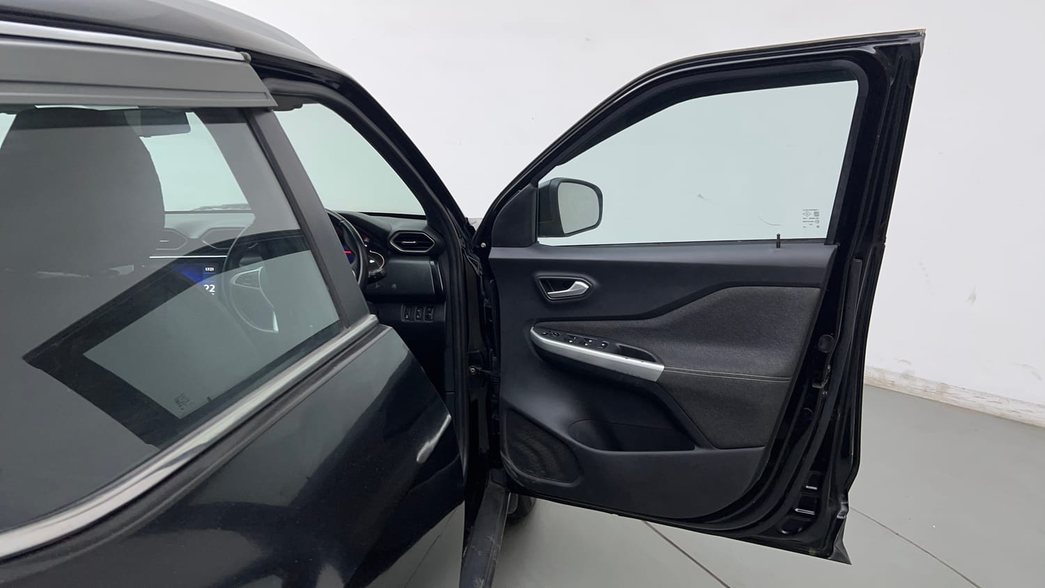 Used 2021 Nissan Magnite XV Premium Turbo Petrol Manual interior RIGHT FRONT DOOR OPEN VIEW