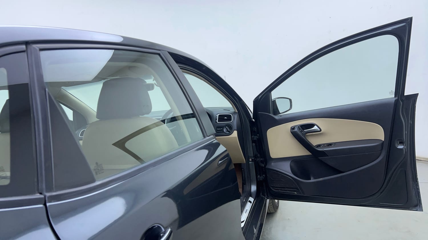 Used 2019 Volkswagen Ameo Highline Plus 1.5L (D) Diesel Manual interior RIGHT FRONT DOOR OPEN VIEW