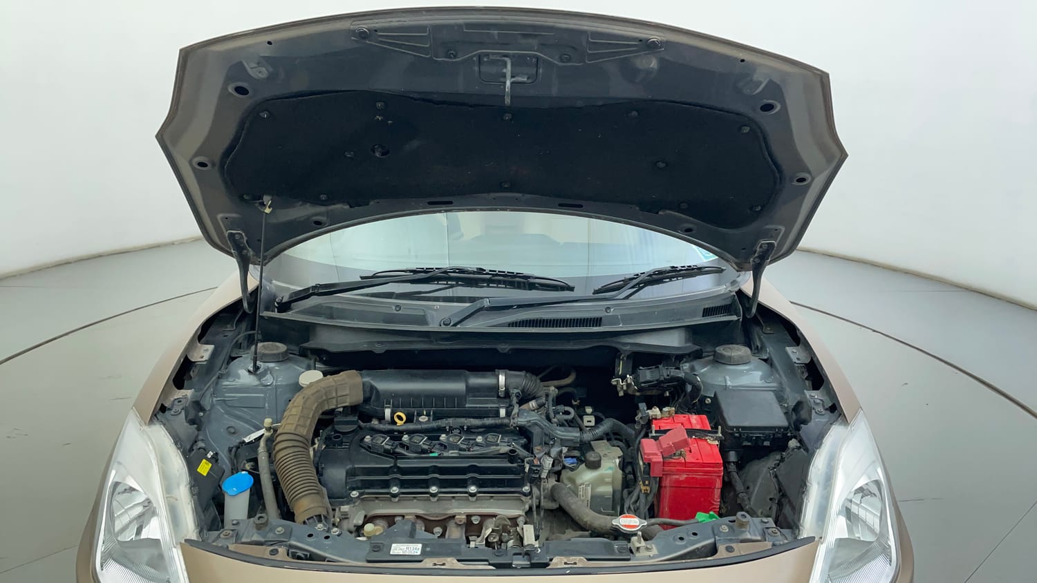 Used 2018 Maruti Suzuki Dzire VXi Petrol Automatic engine ENGINE & BONNET OPEN FRONT VIEW