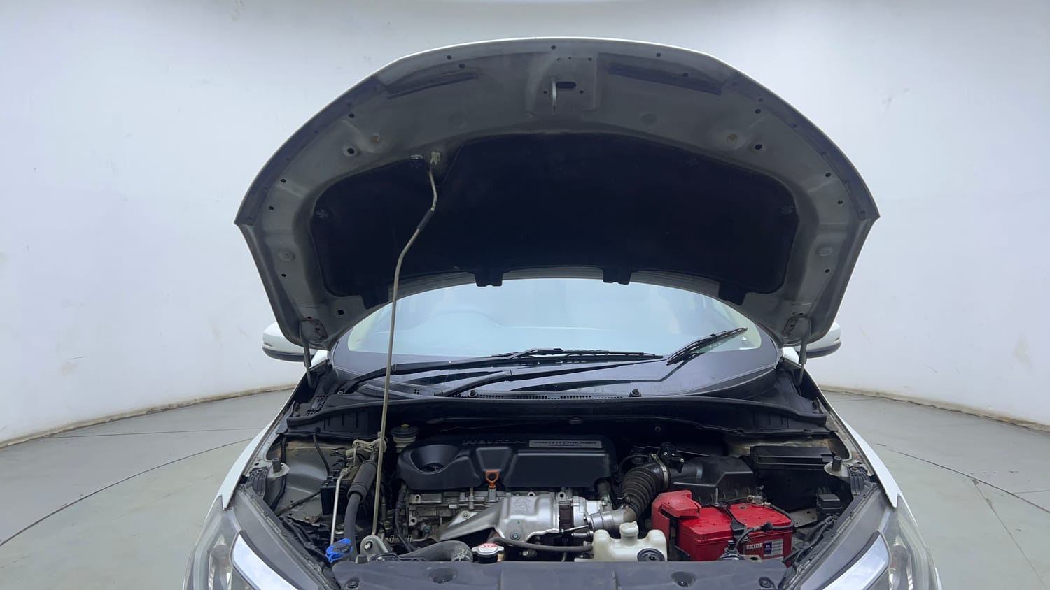 Used 2017 Honda City V Diesel Diesel Manual engine ENGINE & BONNET OPEN FRONT VIEW