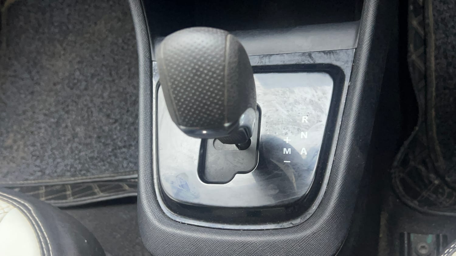 Used 2023 Tata Punch Adventure AMT Petrol Automatic interior GEAR  KNOB VIEW