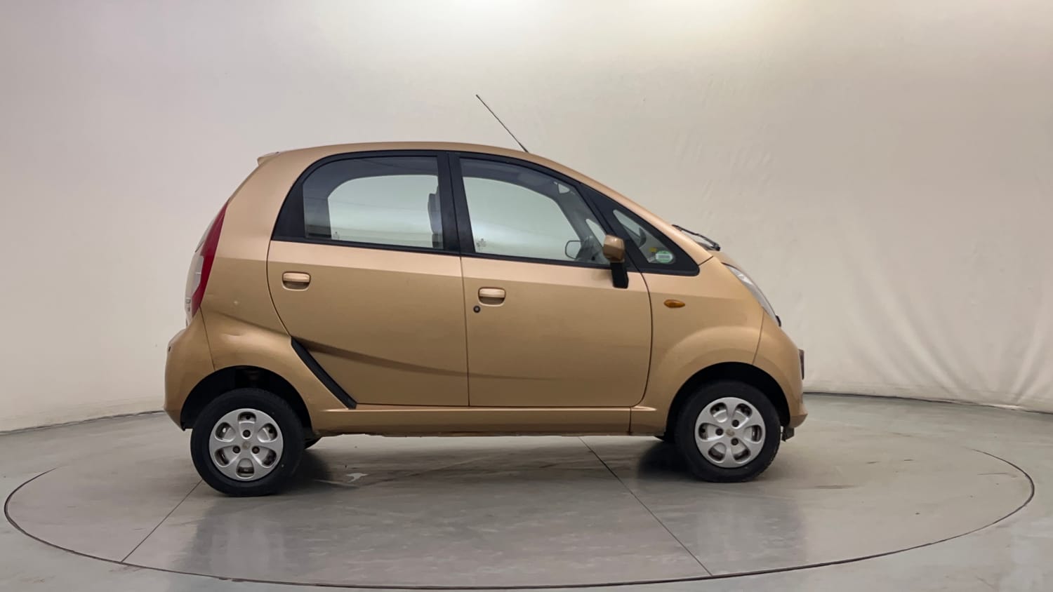 Used 2015 Tata Nano Twist XTA Petrol Automatic exterior RIGHT SIDE VIEW