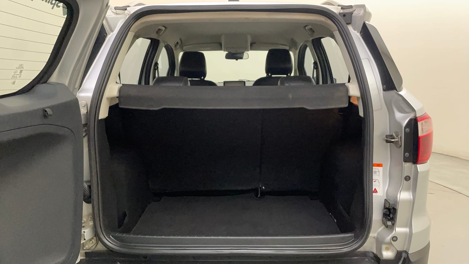 Used 2019 Ford EcoSport Titanium 1.5L TDCi Diesel Manual interior DICKY INSIDE VIEW