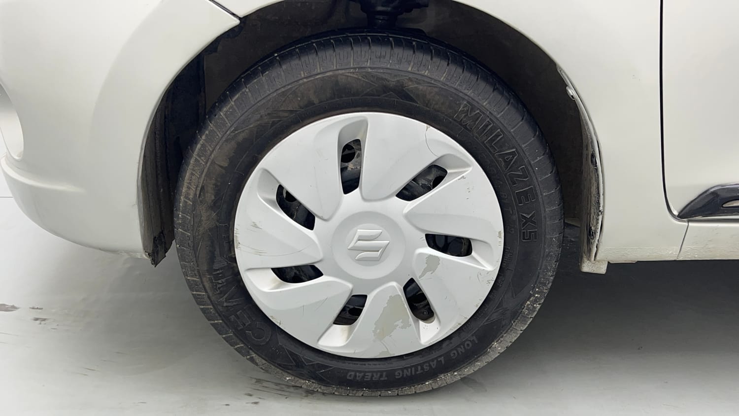 Used 2015 Maruti Suzuki Celerio VXi CNG Cng Manual tyres LEFT FRONT TYRE RIM VIEW