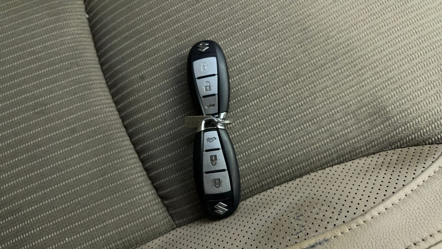 Used 2018 Maruti Suzuki Ciaz Zeta 1.4 MT Petrol Manual extra CAR KEY VIEW