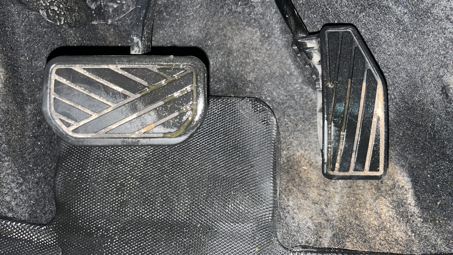 Used 2024 Maruti Suzuki Fronx Delta Plus 1.2L AGS Petrol Automatic interior PEDALS VIEW