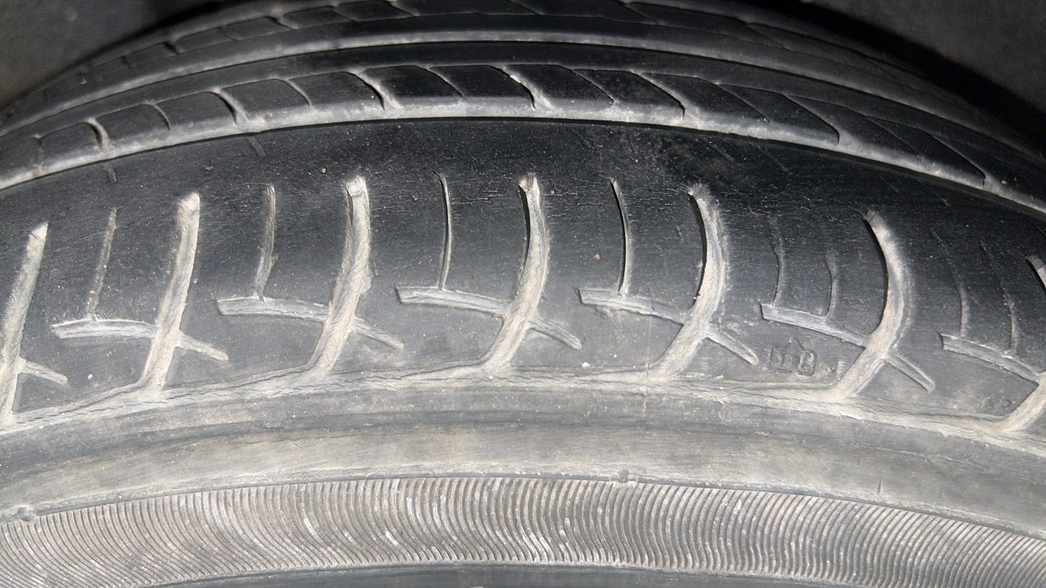 Used 2018 Maruti Suzuki Ciaz Zeta 1.4 MT Petrol Manual tyres RIGHT REAR TYRE TREAD VIEW