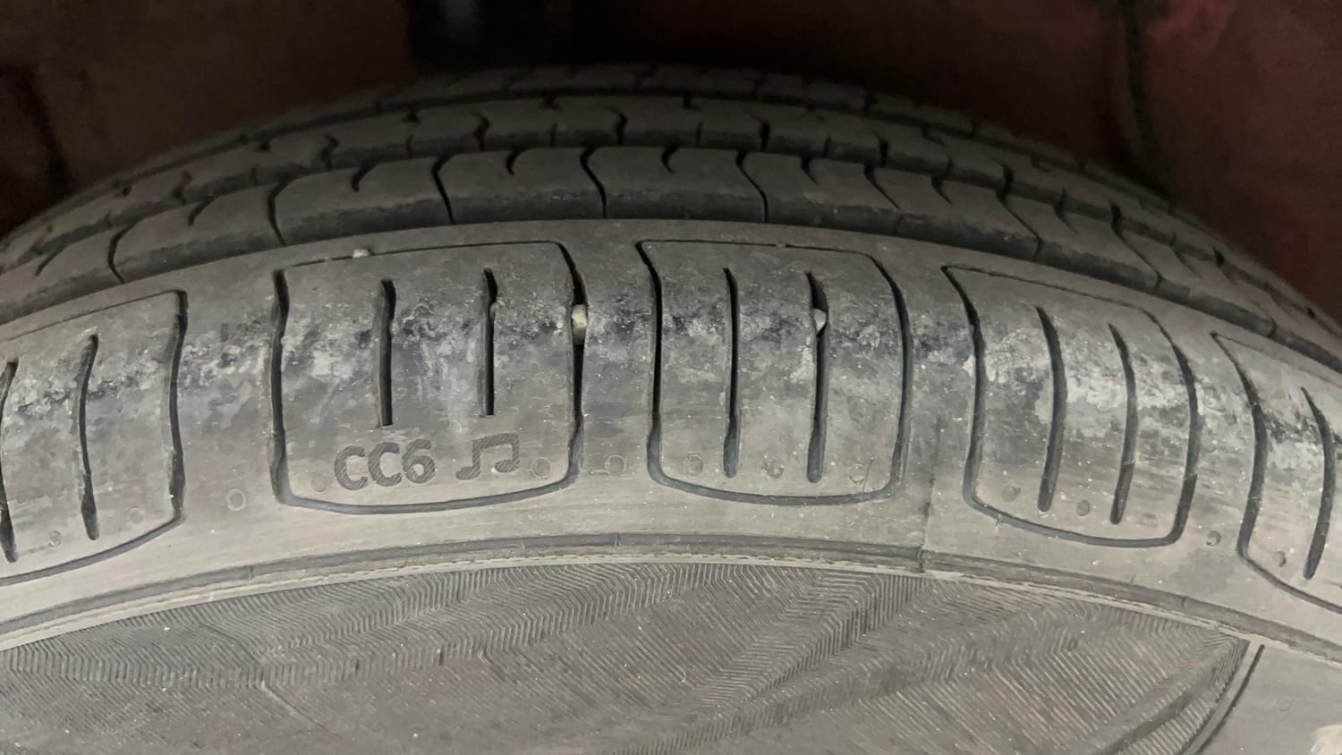 Used 2020 Maruti Suzuki Celerio ZXi AMT Petrol Automatic tyres RIGHT REAR TYRE TREAD VIEW