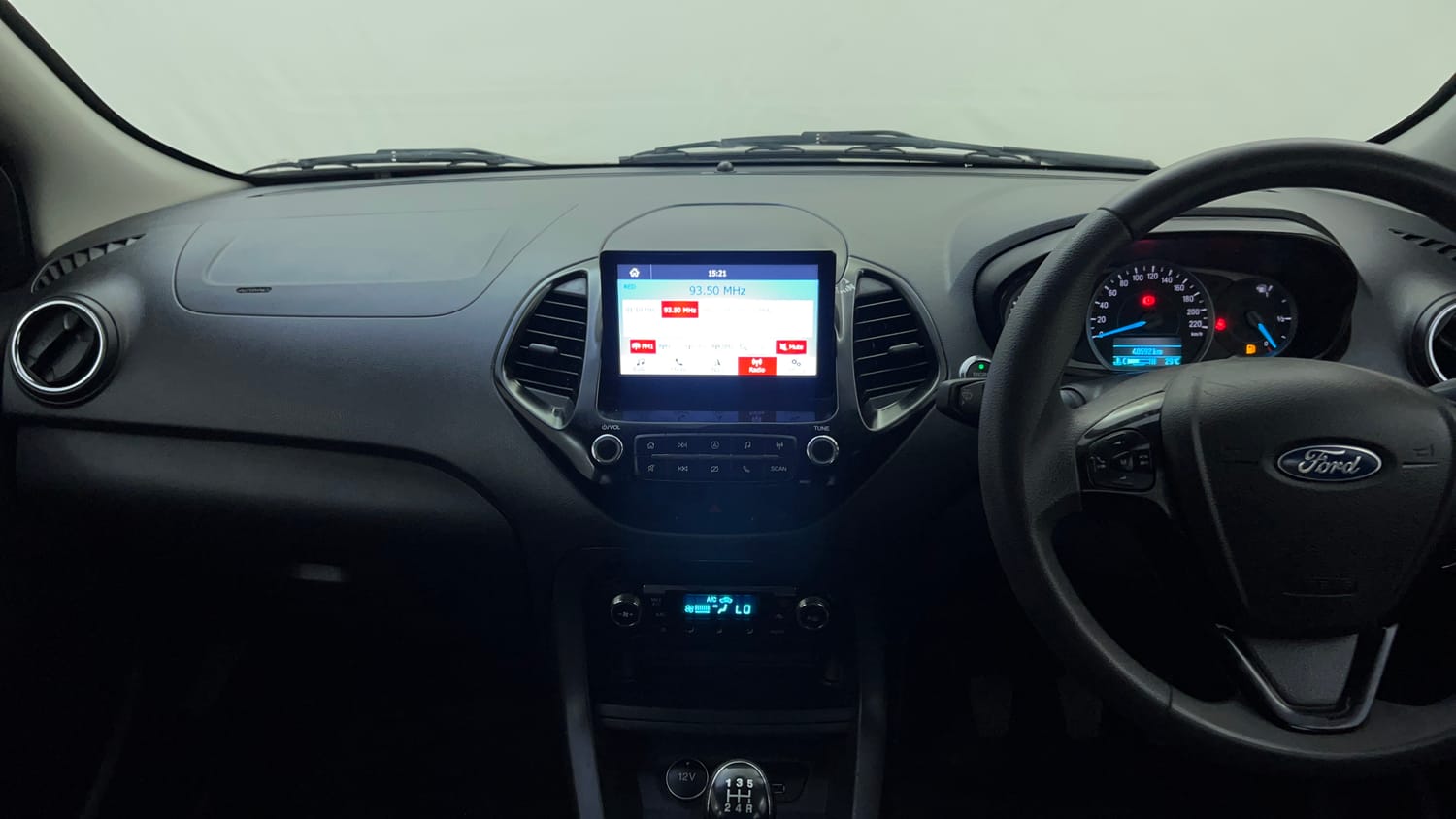 Used 2019 Ford Figo Titanium 1.2 Ti-VCT MT Petrol Manual interior MUSIC SYSTEM & AC CONTROL VIEW