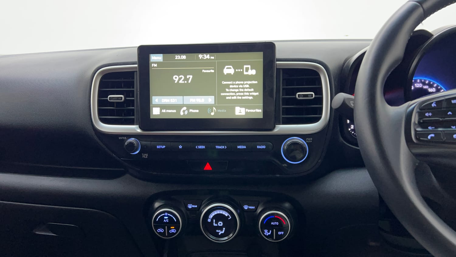 Used 2019 hyundai Venue SX 1.0 Turbo Petrol Petrol Manual top_features Integrated (in-dash) music system