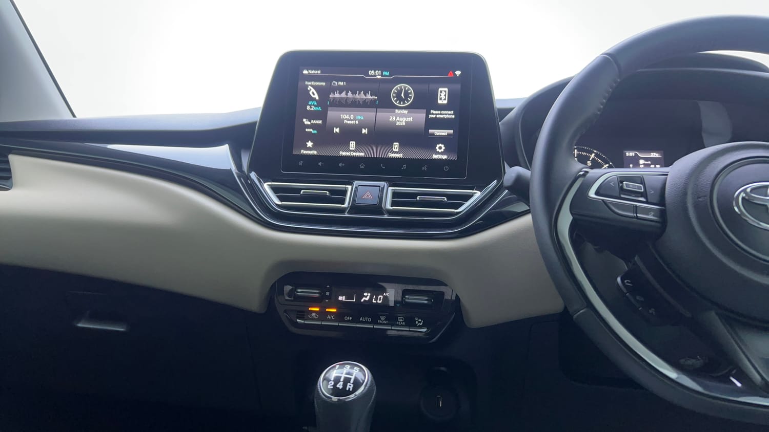 Used 2024 Toyota Glanza V Petrol Manual interior MUSIC SYSTEM & AC CONTROL VIEW